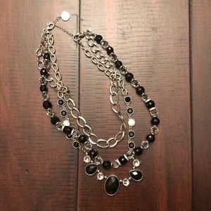 🖤White House Black Market Necklace 🖤